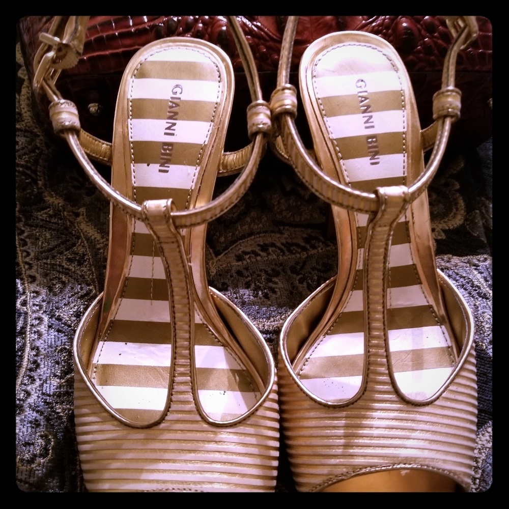 Ladies Gianni Bini Heels